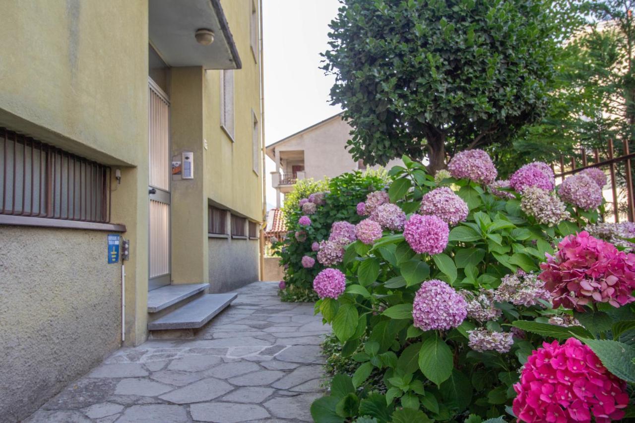Mamma Ciccia Holiday Home - Casa Imperia 曼代洛-德尔拉里奥 外观 照片