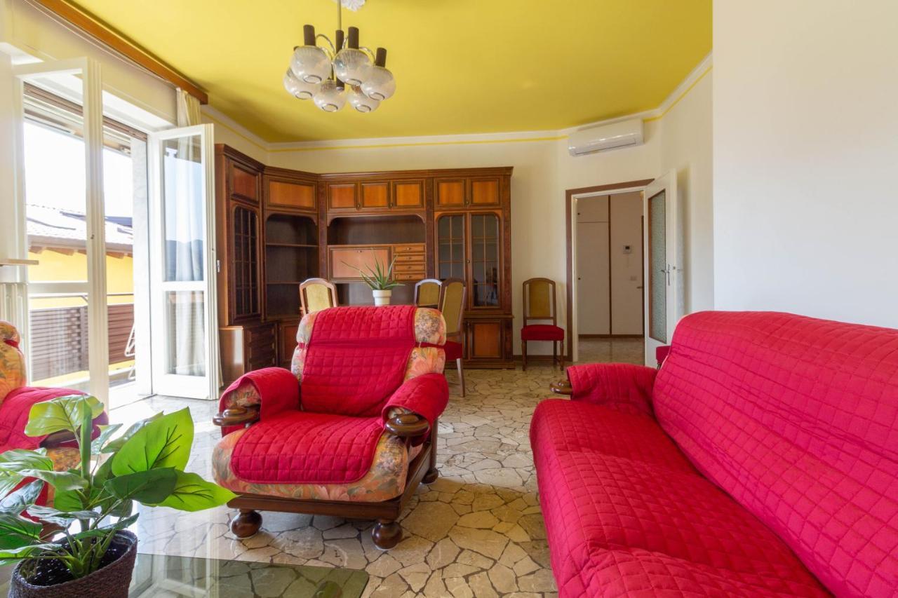 Mamma Ciccia Holiday Home - Casa Imperia 曼代洛-德尔拉里奥 外观 照片